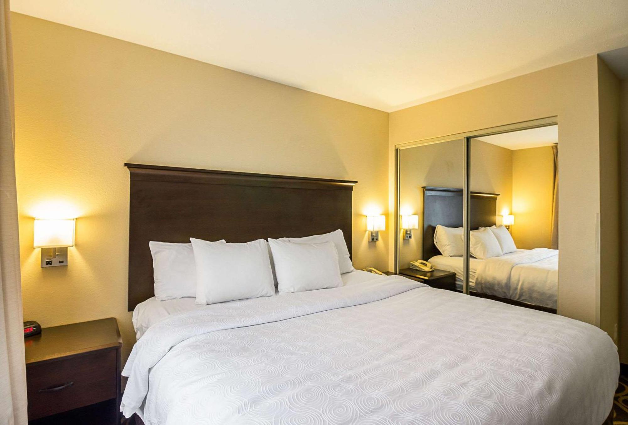 Mainstay Suites Fargo - I-94 Medical Center Kültér fotó