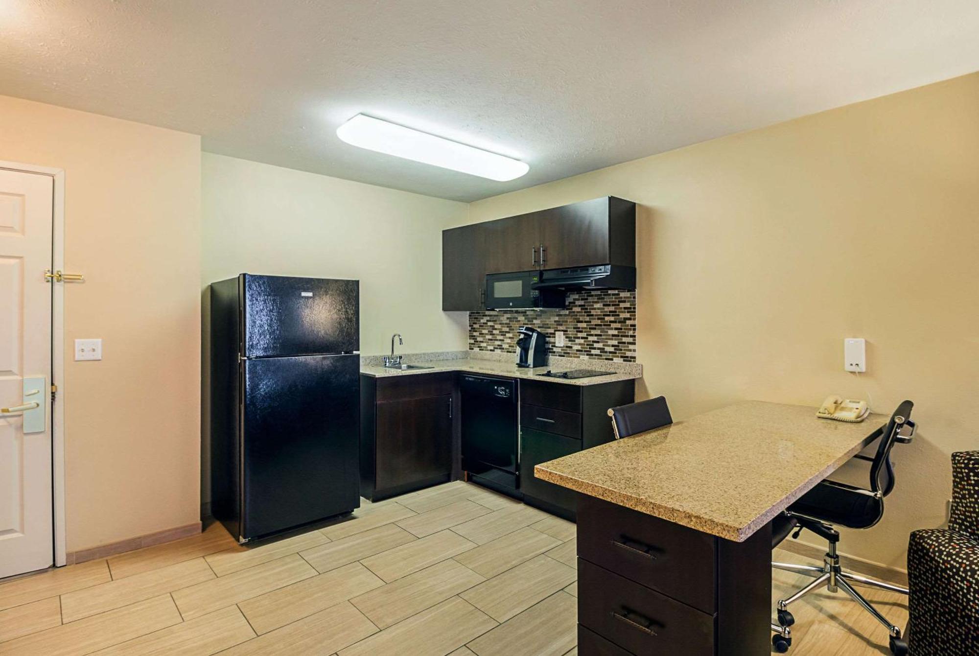 Mainstay Suites Fargo - I-94 Medical Center Kültér fotó