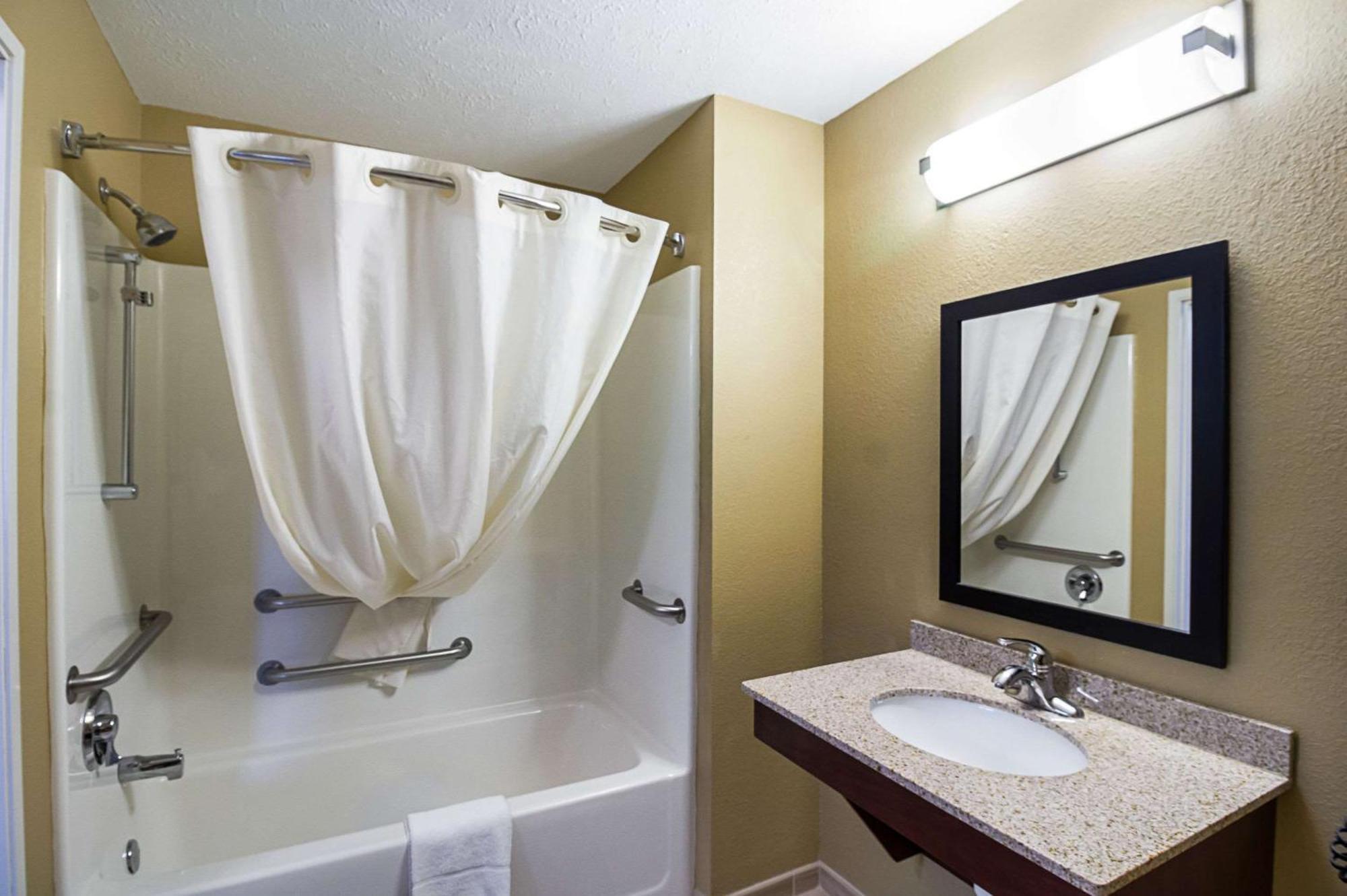 Mainstay Suites Fargo - I-94 Medical Center Kültér fotó