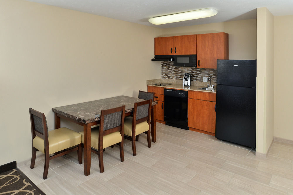 Mainstay Suites Fargo - I-94 Medical Center Kültér fotó