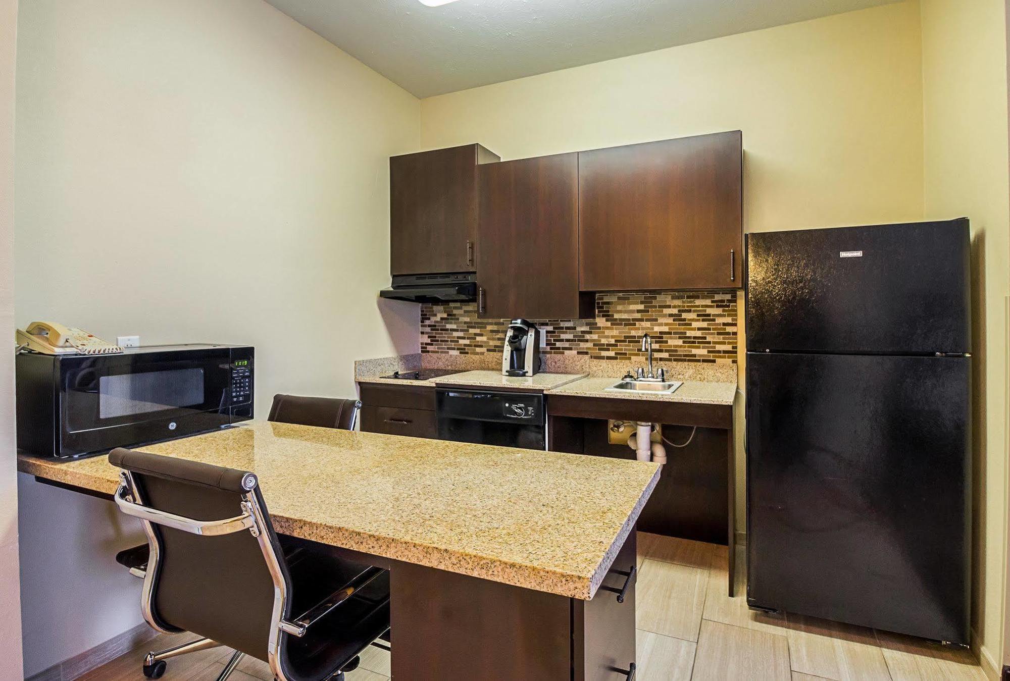 Mainstay Suites Fargo - I-94 Medical Center Kültér fotó